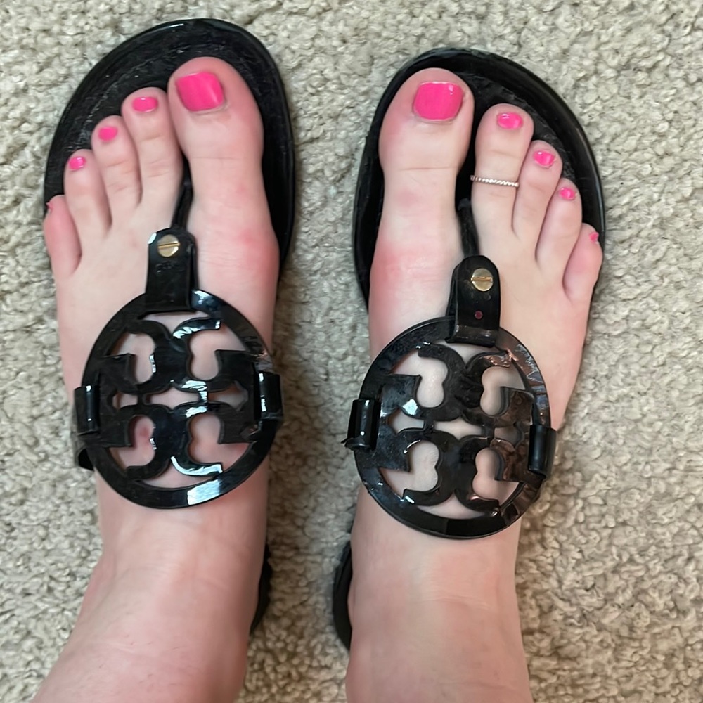 Tory Burch Sandals- great condition!!